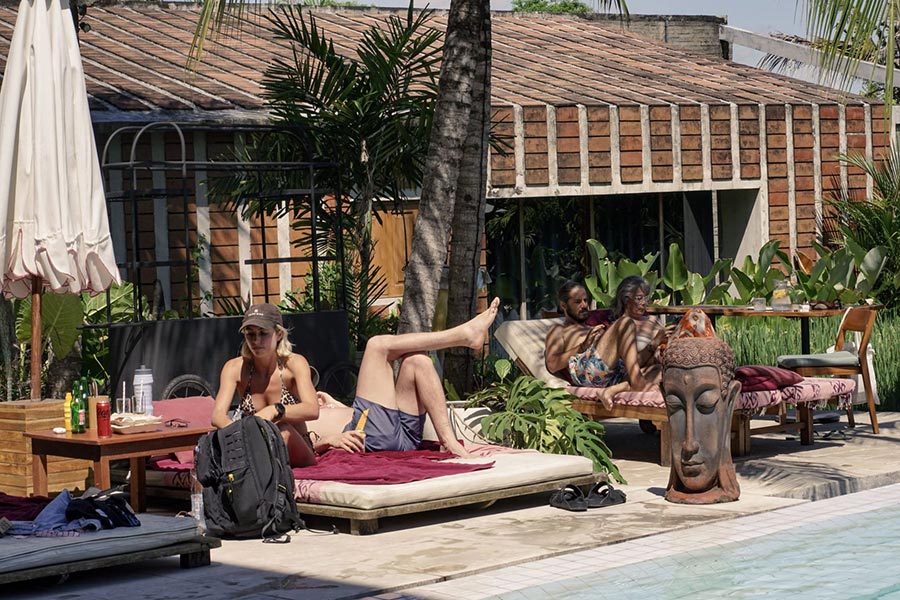 daybed-pool-1